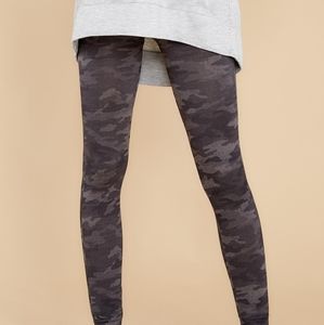 NWT Spanx camo leggings